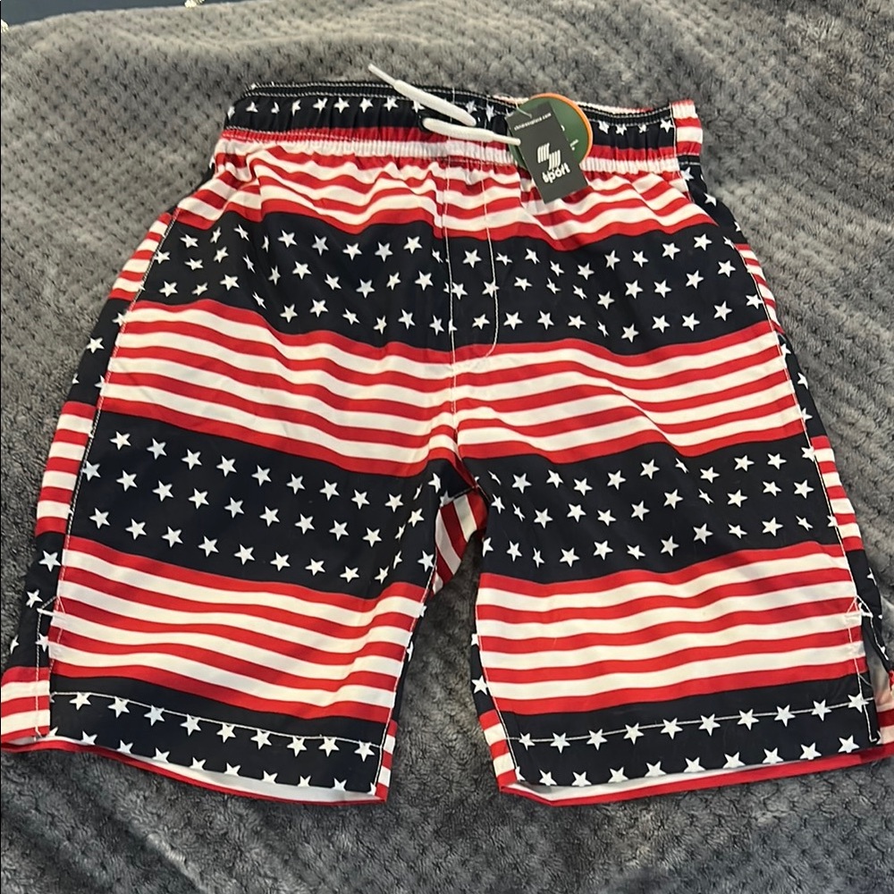 NWT Boys szXL SPF 50 American Flag Swim Shorts